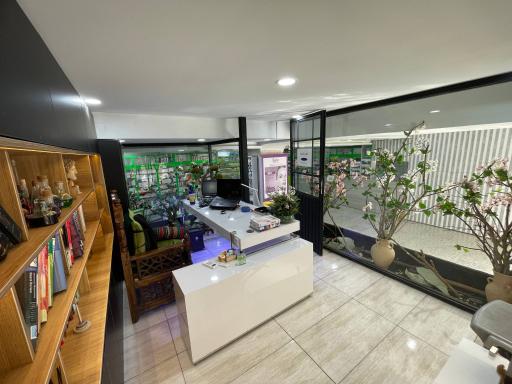 عکس داروخانه خیام