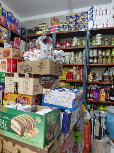 عکس فروشگاه مواد غذایی