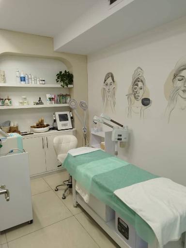 عکس کلینیک زیبایی کایاک