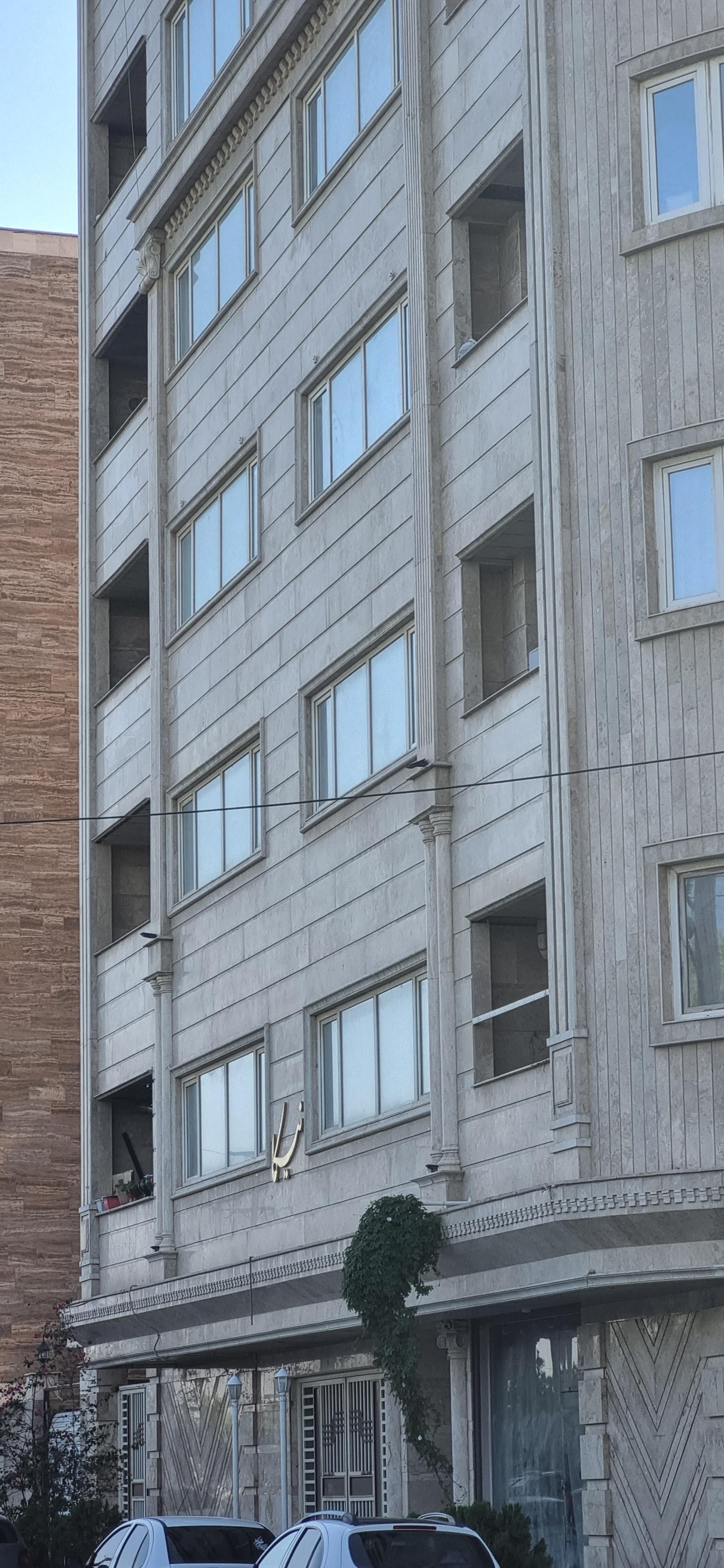 عکس ساختمان نیکا