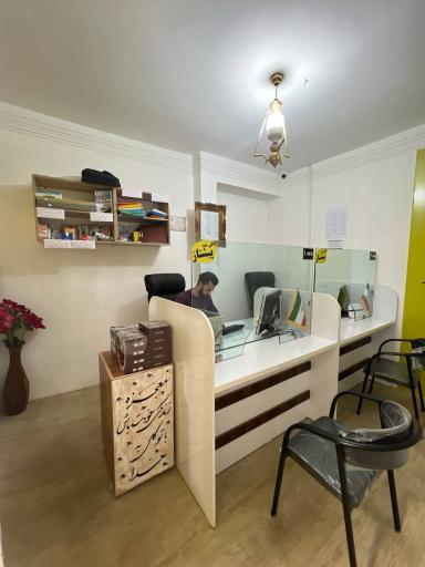 عکس دفتر پیشخوان دولت و کافی نت پیشتاز 