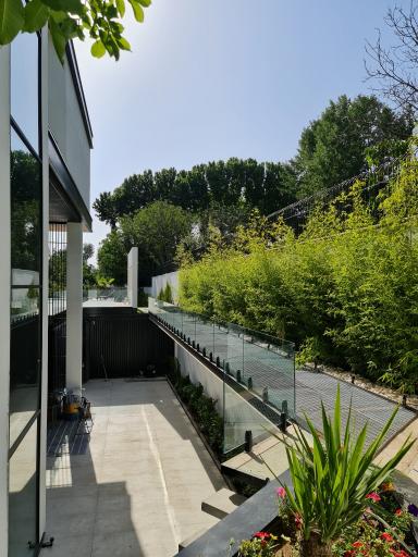 عکس فروشگاه نوین دکور