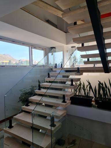 عکس فروشگاه نوین دکور