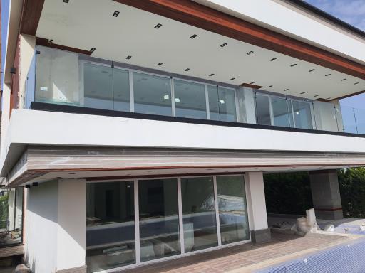 عکس فروشگاه نوین دکور