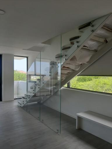 عکس فروشگاه نوین دکور