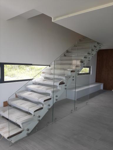 عکس فروشگاه نوین دکور