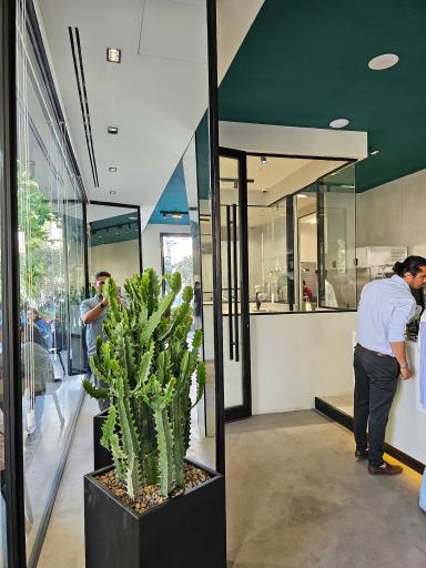 عکس فروشگاه نوین دکور