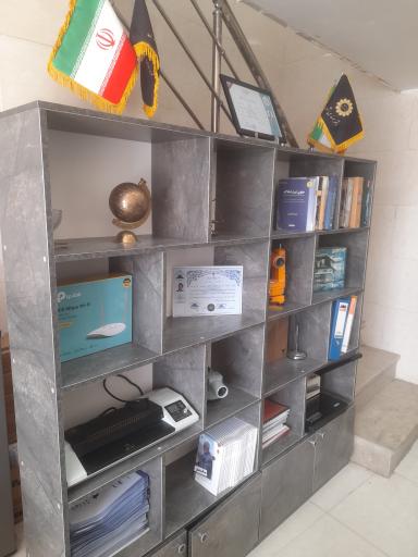 عکس دفتر مهندسی نشان