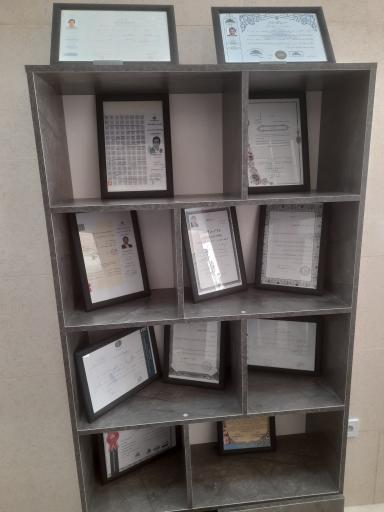 عکس دفتر مهندسی نشان