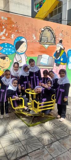 عکس مدرسه پیش دبستانی پری ماه 