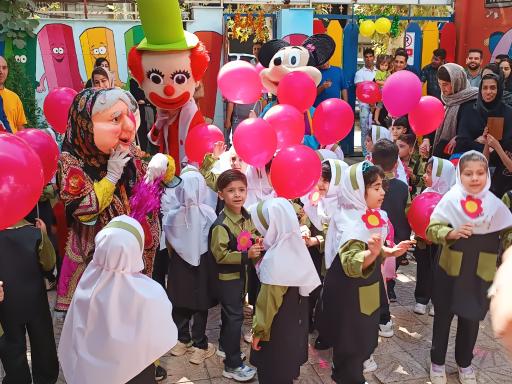 عکس مدرسه پیش دبستانی پری ماه 