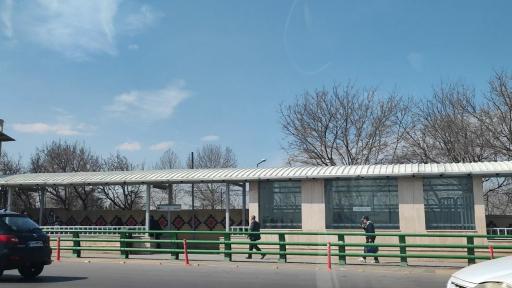 عکس ورودی مترو ایستگاه وکیل آباد