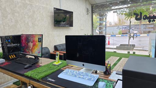 عکس کامپیوتر طلا