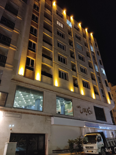 عکس رونیکا پالاس نشاط