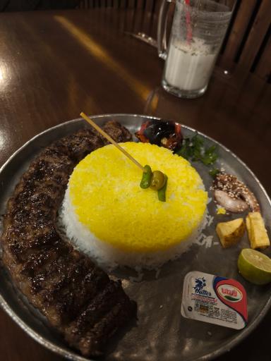 عکس رستوران گیلانی آویشو