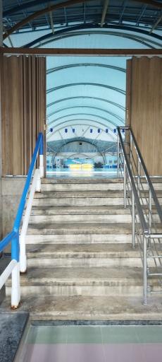 عکس استخر هواپیمایی هما