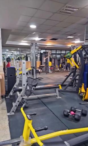 عکس باشگاه ورزشی پردیس قلهک