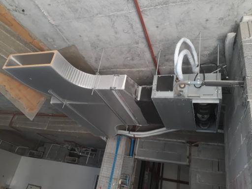 عکس نصب و تعمیر کولرگازی شاهین