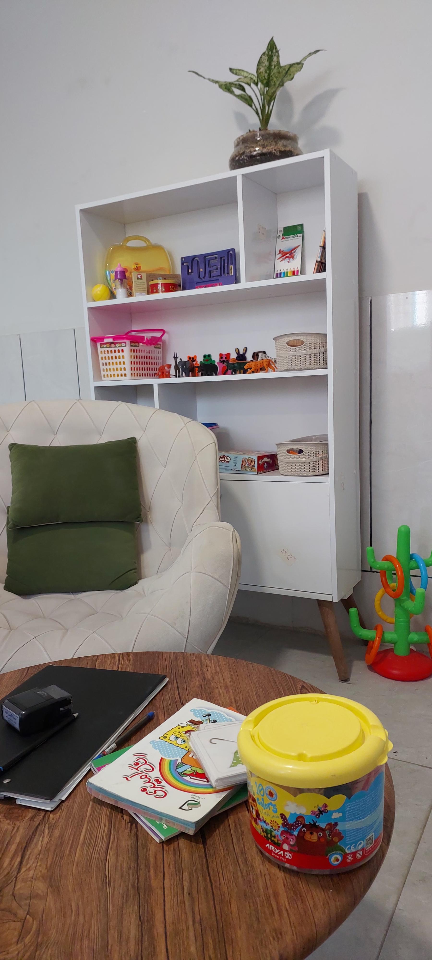 عکس سبا اکبرزاده روانشناس کودک و نوجوان