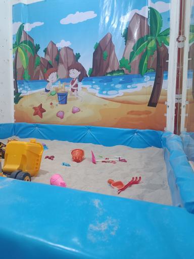 عکس خانه کودک وروجک