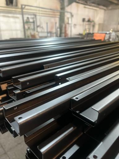 عکس گروه صنعتی و هنری وینه آرت