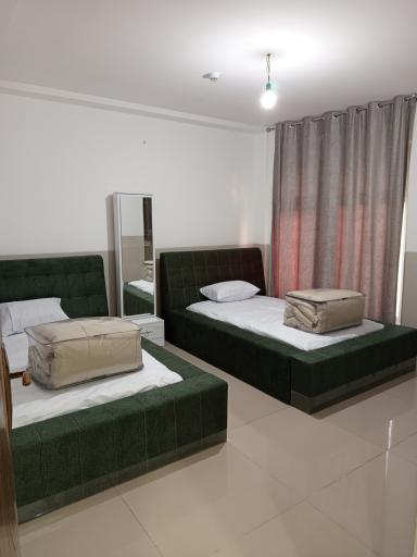 عکس هتل آپارتمان ترنج 