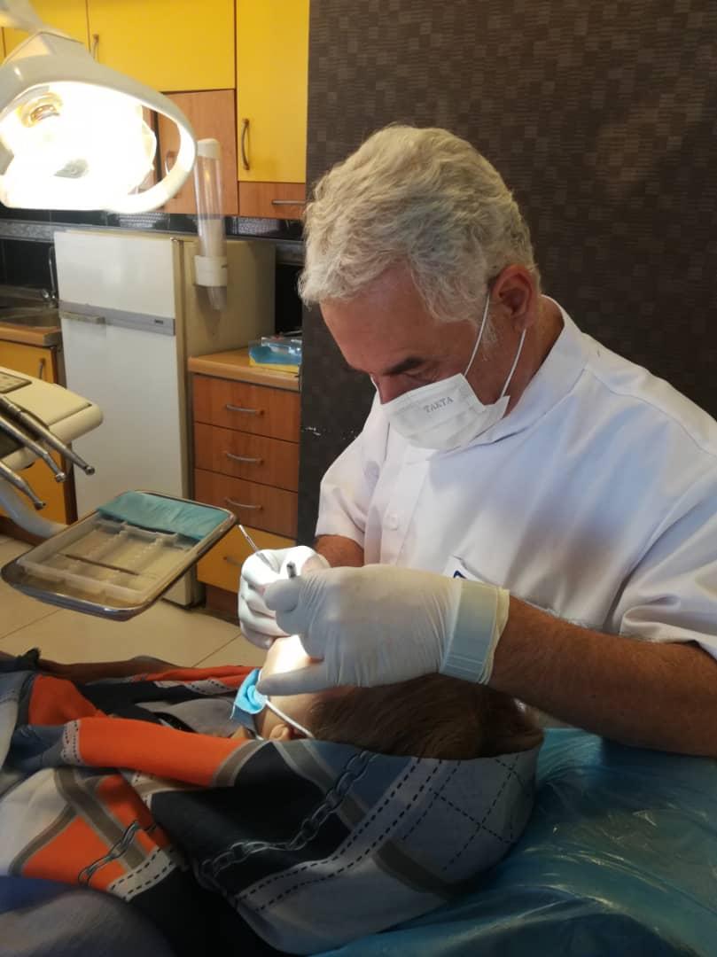 عکس دندانپزشکی دکتر علی اکبر مومنی