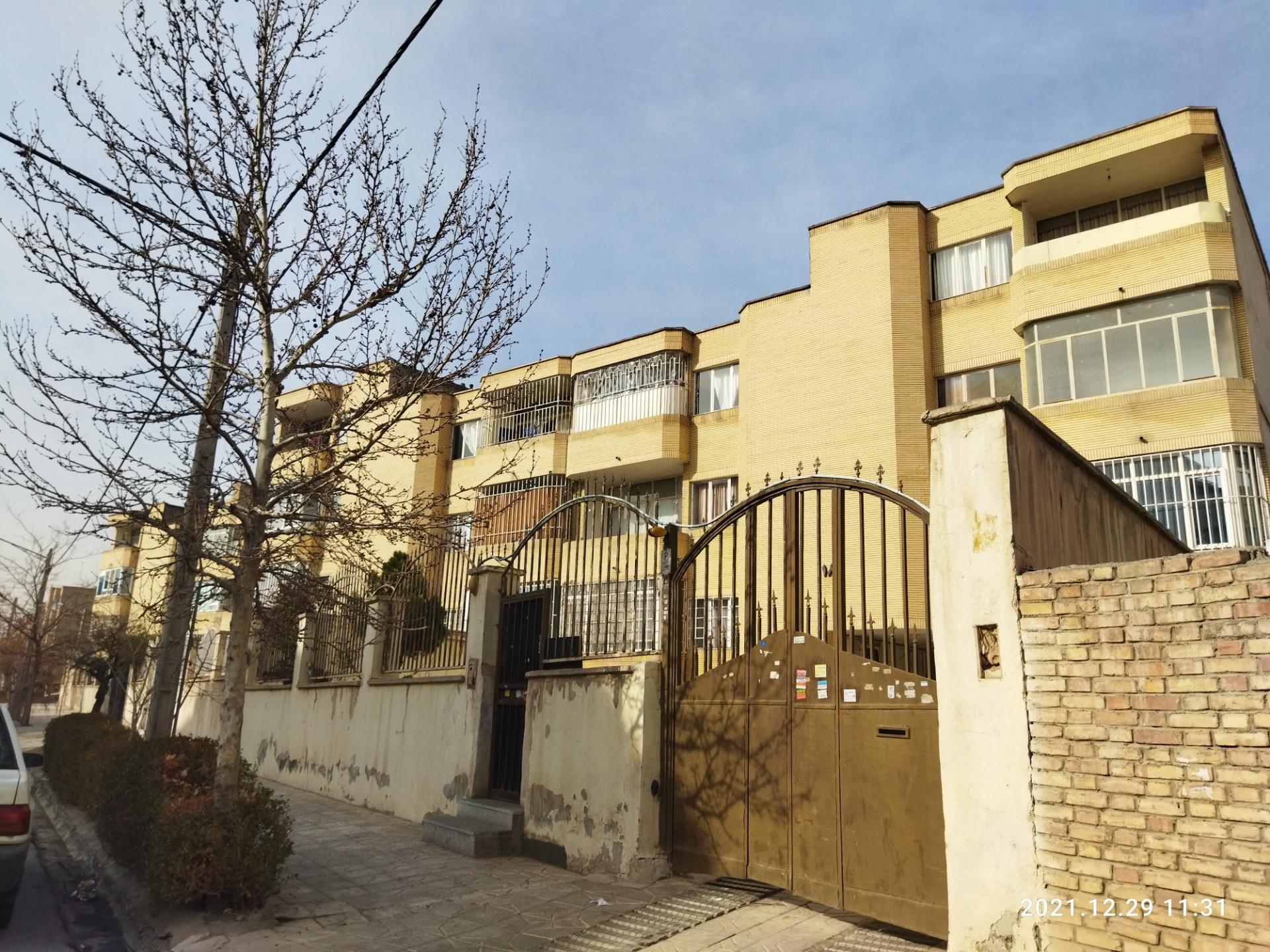 عکس مجتمع مسکونی راه آهن