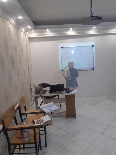 عکس آموزشگاه زبان های خارجی شکوه  هدف