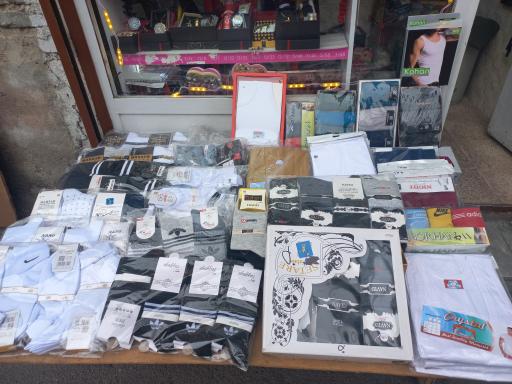 لباس زیر صدف