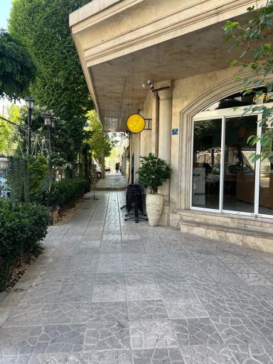 عکس کافی شاپ پرانا