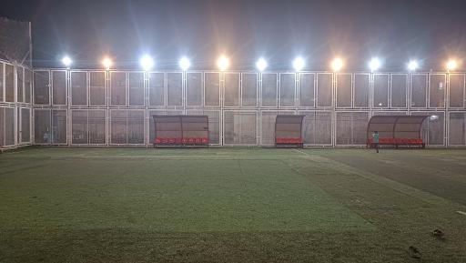 عکس زمین چمن مصنوعی رضوان