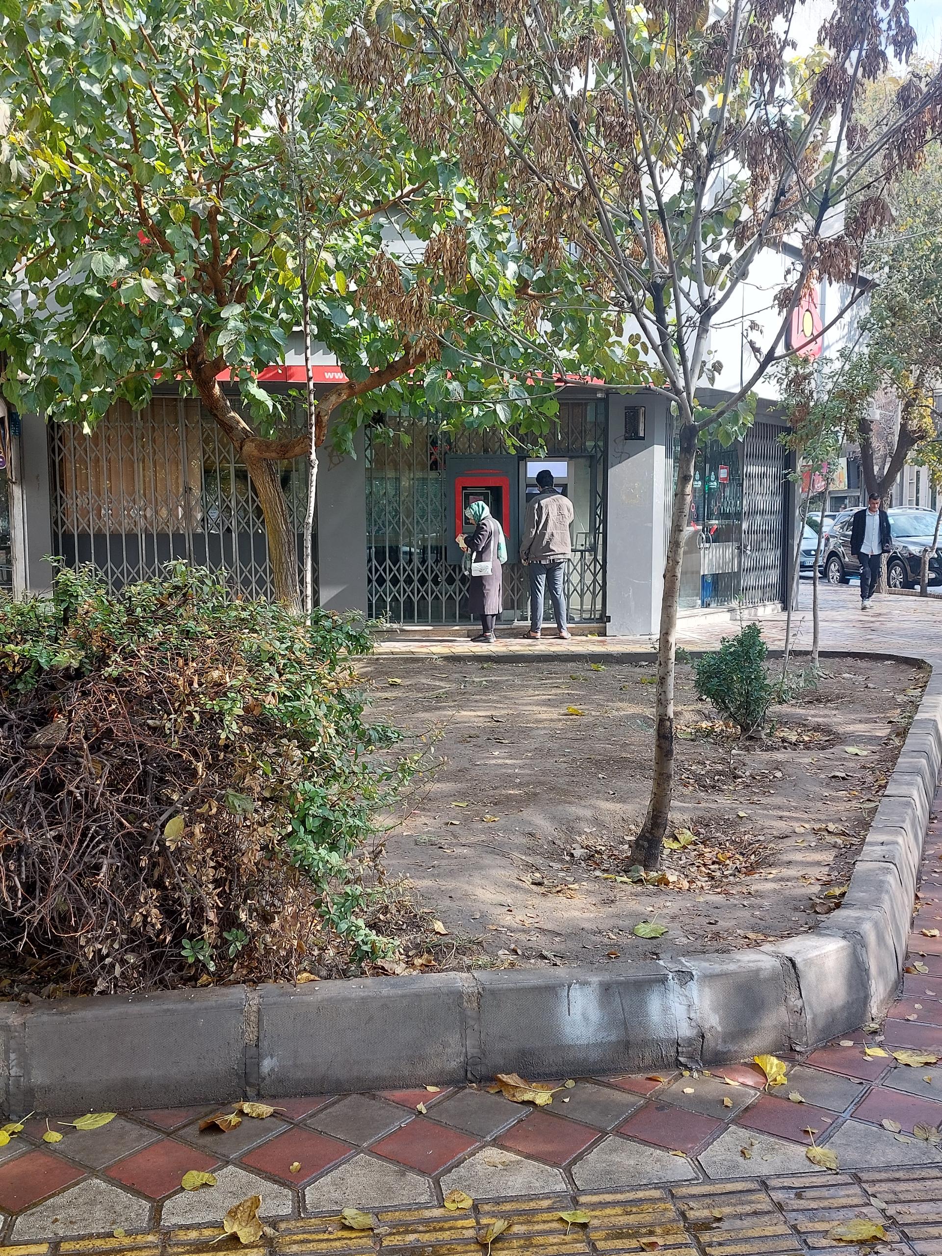 عکس خودپرداز بانک ملت