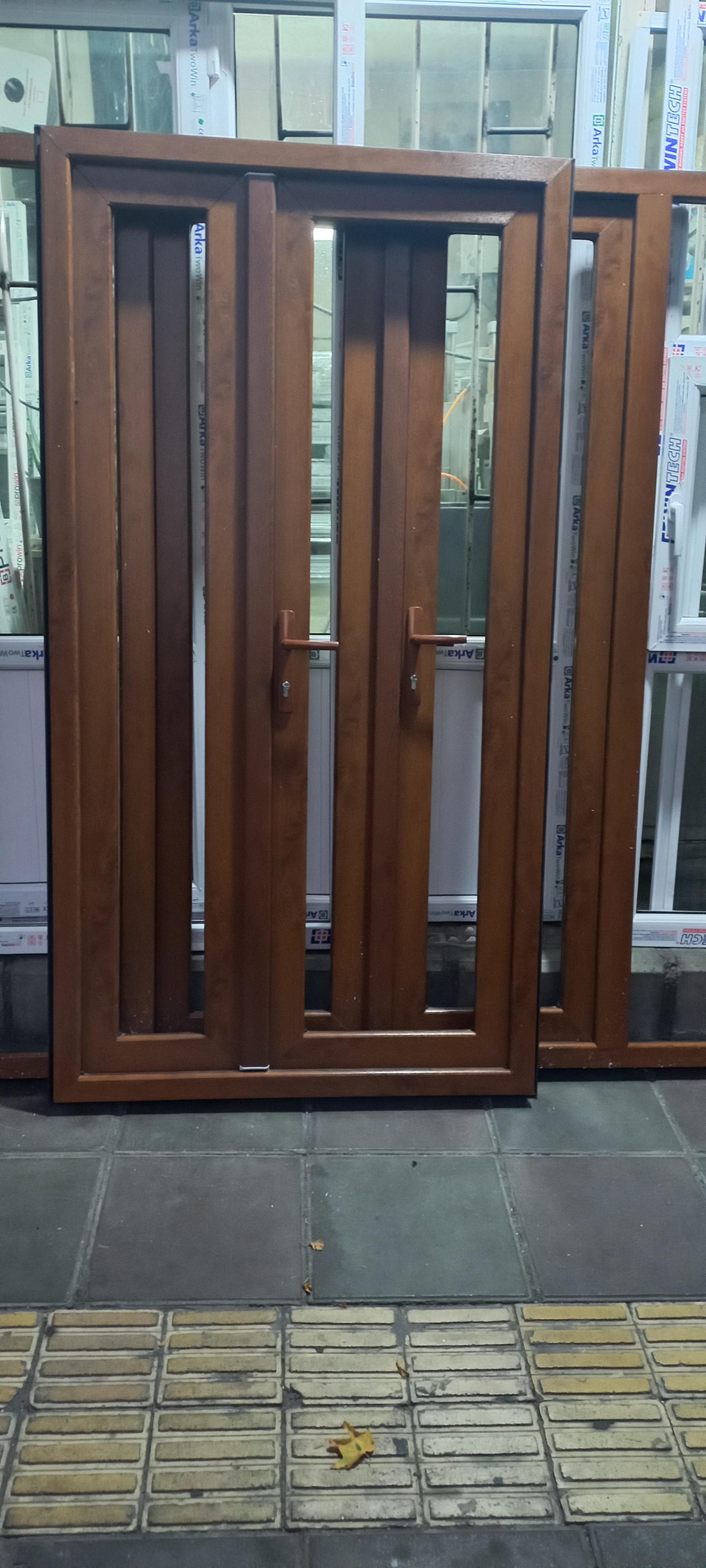 عکس ساخت درب و پنجره یو پی وی سی صنایع برتر