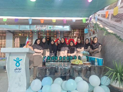 عکس دبیرستان دخترانه توانش