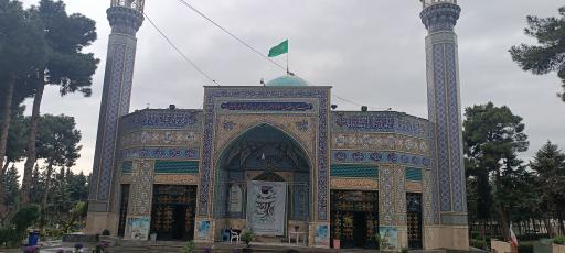 عکس ورودی اصلی امامزاده حیدر(ع)