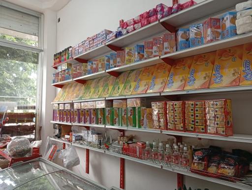 عکس سوپرمارکت خان