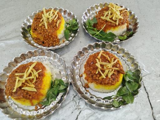 عکس تهیه غذا آن دو