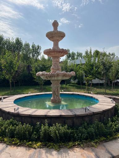 عکس عمارت آنا