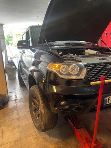 عکس تعمیرگاه آروین