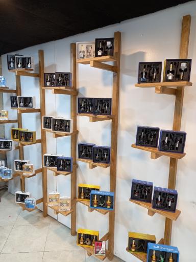 عکس لوکس فروشی ماشین لوکس آپلاس