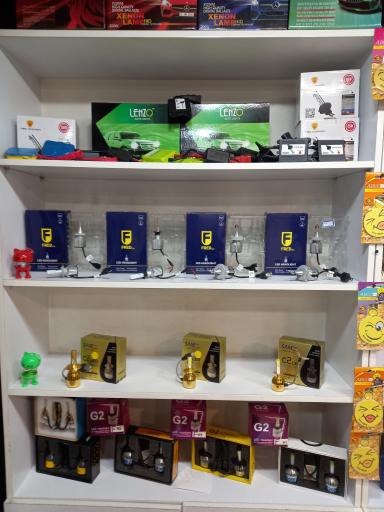 عکس لوکس فروشی ماشین لوکس آپلاس