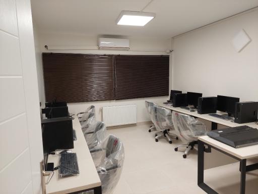 عکس آموزشگاه پل دانش