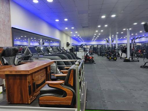 عکس باشگاه ورزشی هیرو