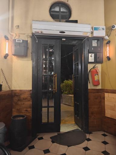 عکس کافه آرمن یا