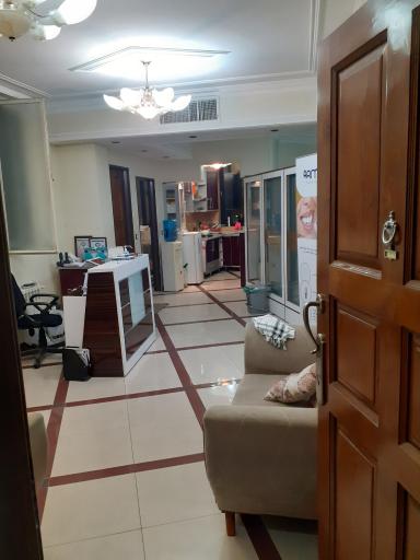 عکس دندانپزشکی لبخند سفید انقلاب