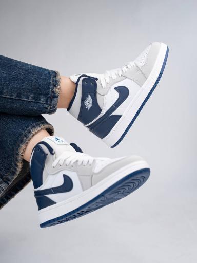 عکس کفش کتانی زنانه و بچگانه لونا