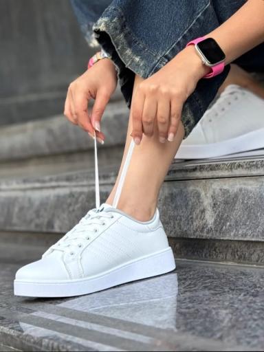 عکس کفش کتانی زنانه و بچگانه لونا