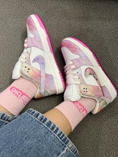 عکس کفش کتانی زنانه و بچگانه لونا