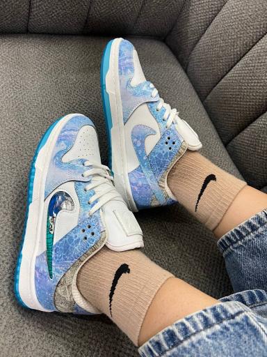 عکس کفش کتانی زنانه و بچگانه لونا